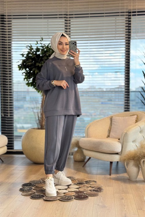 34382 Kesik Detaylı Ön Yazı Baskılı Takım Antrasit