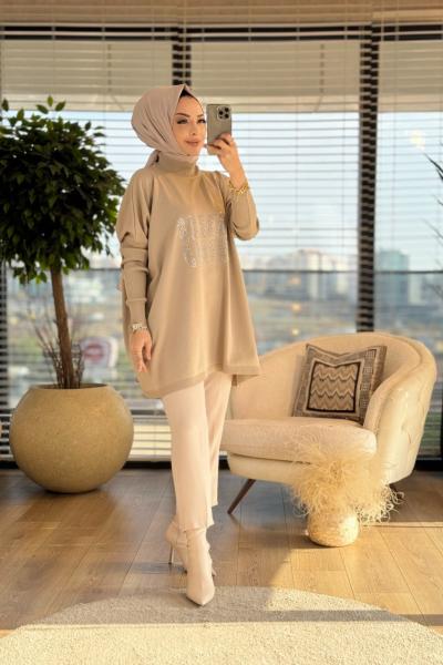 4048 Ön Taş Yazı Baskılı Triko Tunik Bej