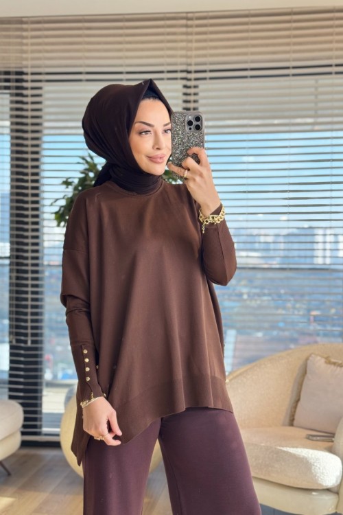 44197 Yan Ve Manşeti Düğmeli Triko Tunik Kahve