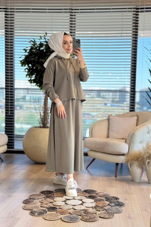 4425 Oysho Kapşonlu Etekli Takım Haki