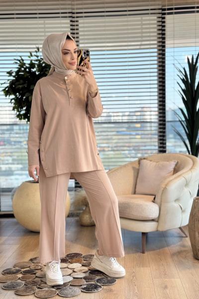 4437 Yanları Ve Patı Düğmeli Takım Bej