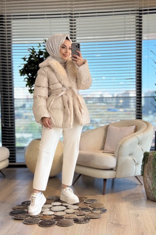 4605 Yakası Kürklü Şişme Kısa Kaban Bej