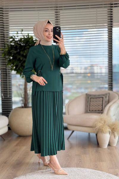 5020 Yanlar Bağlamalı Pilise Etekli Takım Zümrüt