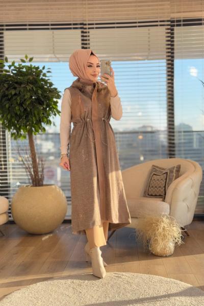 5262 Üstü Baskılı Kapşonu Kürklü Triko Yelek Vizon