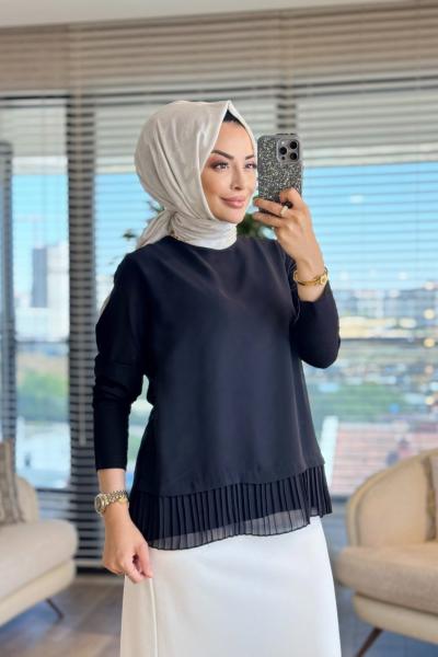 574 Etek Ucu Şifon Piliseli Bluz Siyah