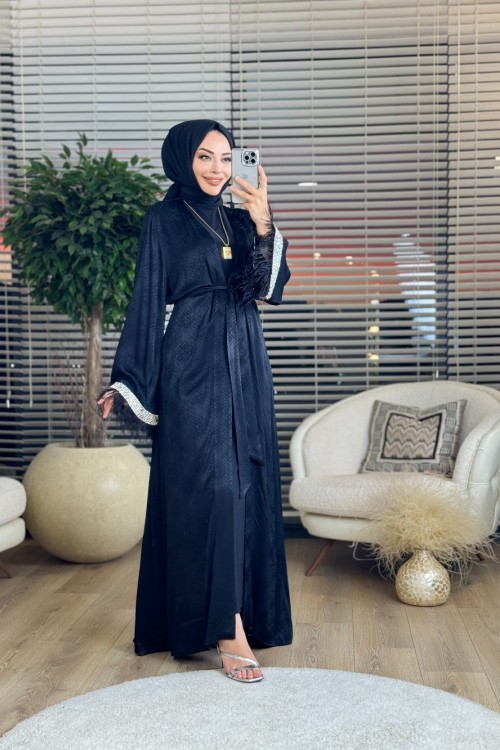 6142 Kol Uçları Taş İşleme Ve Tüy Detaylı Abaya Siyah