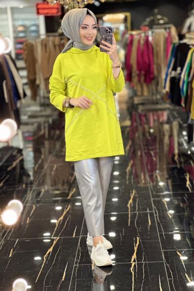 6989 Önü Büyük Üçgen Taş Baskılı Kapşonlu Tunik Yağ Yeşili