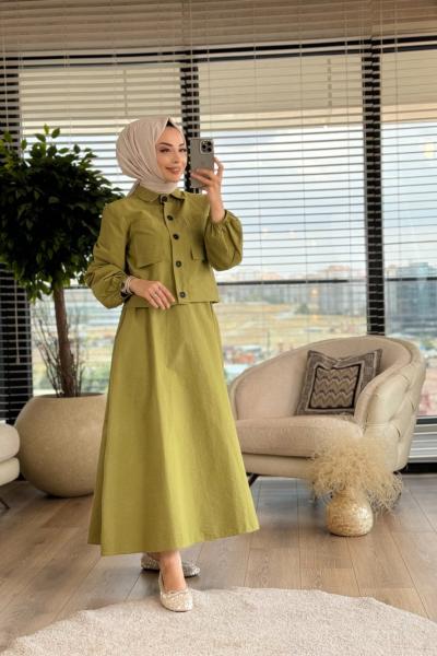 7184 Önü Büyük Düğmeli Cepli Takım Yeşil