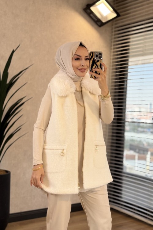 7951 Yaka Kürklü Cebi Fermuarlı Angora Yelek Ekru