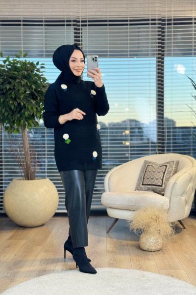 7998 Ön Çiçek Ve Pul İşli Triko Tunik Siyah