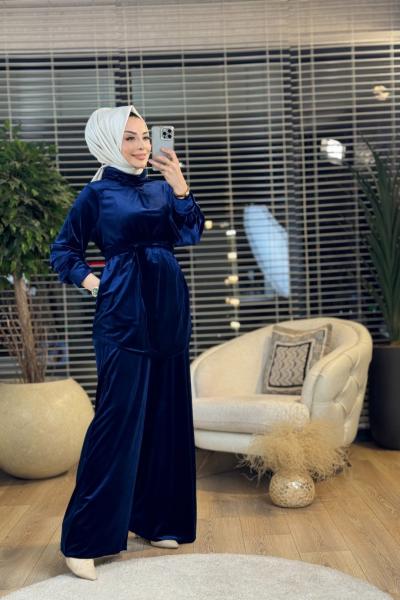 8434 Kadife Degaje Yaka Takım Lacivert