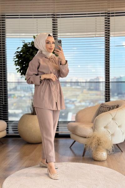 8490 Kapş.Manşet Ve Paça Dikişli Fermuarlı Takım Camel