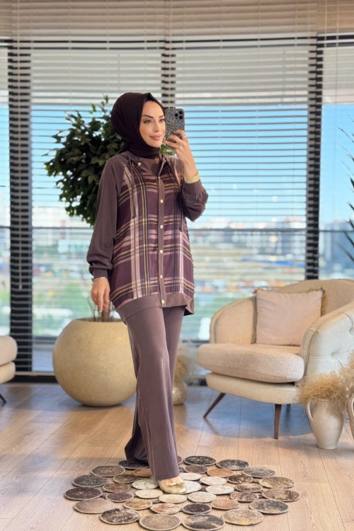 8568 Önü Ekose Desen Parçalı Takım Kahve