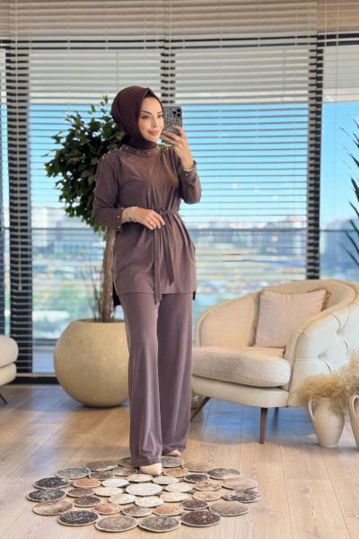 8569 Yaka Ve Omuzları Zımbalı Takım Kahve