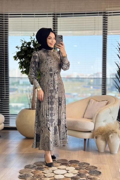 91086 Saten Etnik Desen Piliseli Elbise Siyah