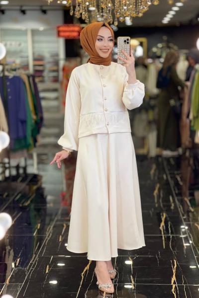 9557 Önü Taş ve Tüy Detaylı Düğmeli Takım Bej