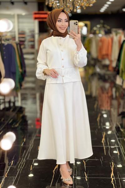 9557 Önü Taş ve Tüy Detaylı Düğmeli Takım Ekru