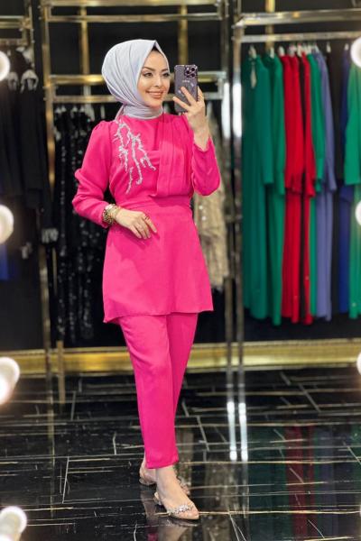 9560 Sol Omuz Simli Sağ Taraf Pileli Takım Fuşya