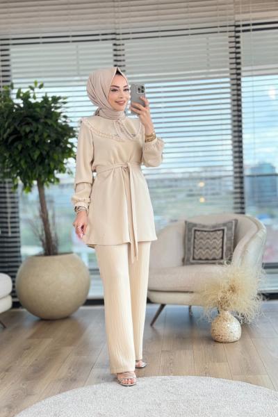 9658 Yaka Kenarı Tül Ve İnci Detay Takım Bej